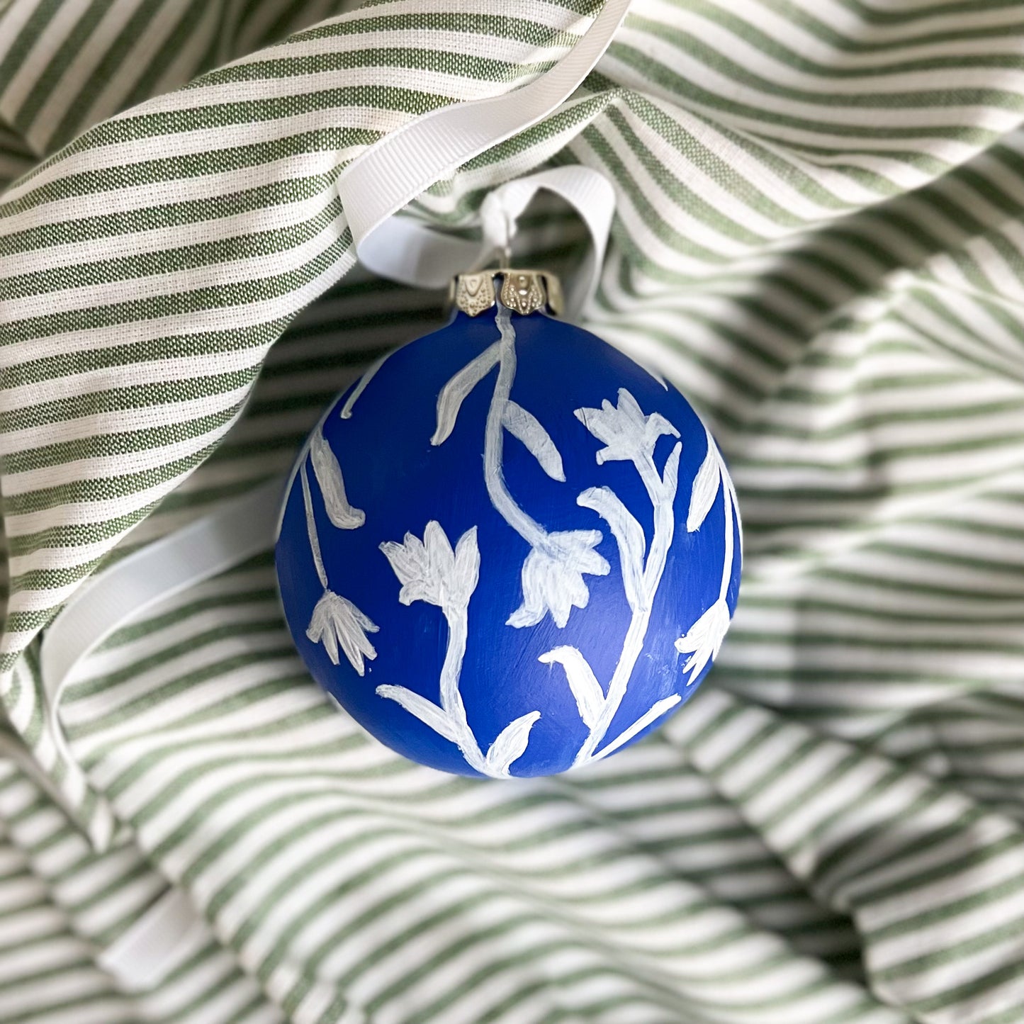 Blue Ornament with White Tulips - The Holland Ornament Collection